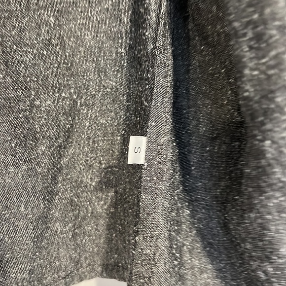 Chelsea Mak Grey Top - Picture 2 of 5